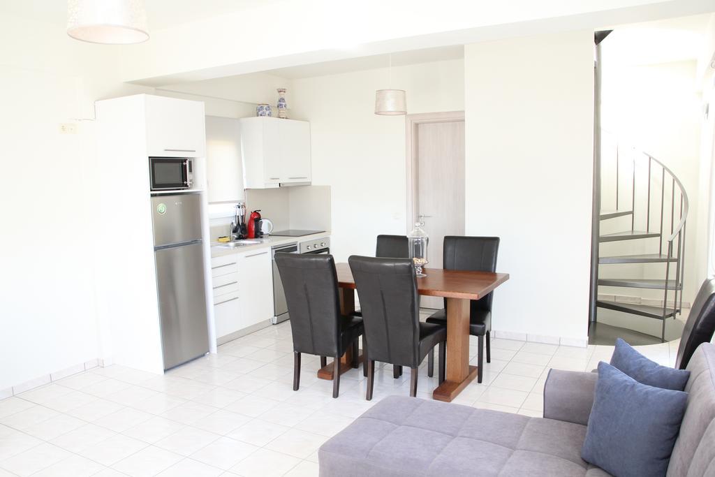 Holiday Luxury Villas Kalamaki  Ngoại thất bức ảnh