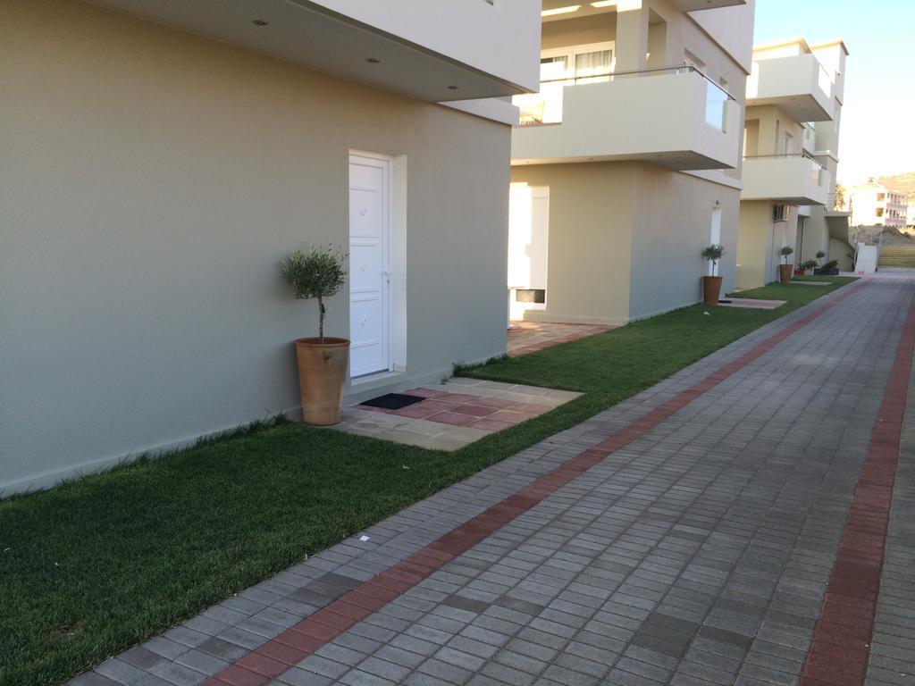 Holiday Luxury Villas Kalamaki  Ngoại thất bức ảnh