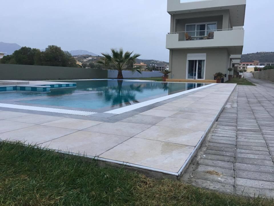 Holiday Luxury Villas Kalamaki  Ngoại thất bức ảnh